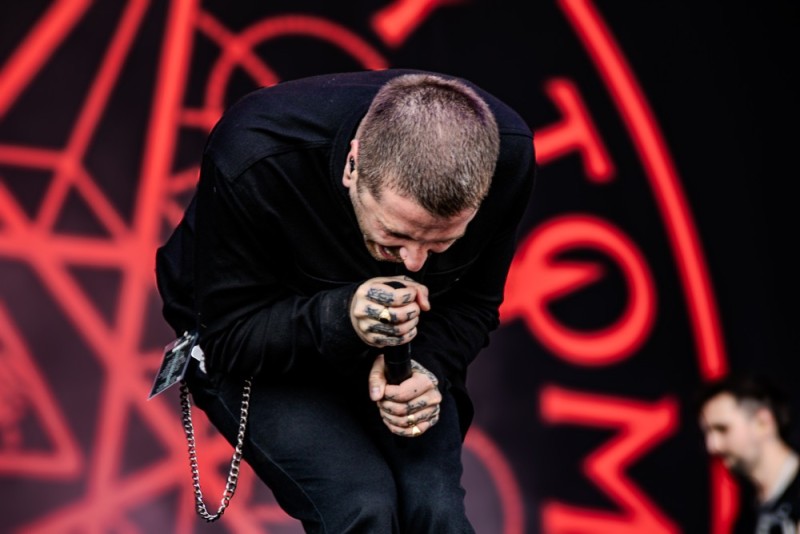 BuryTomorrow-01